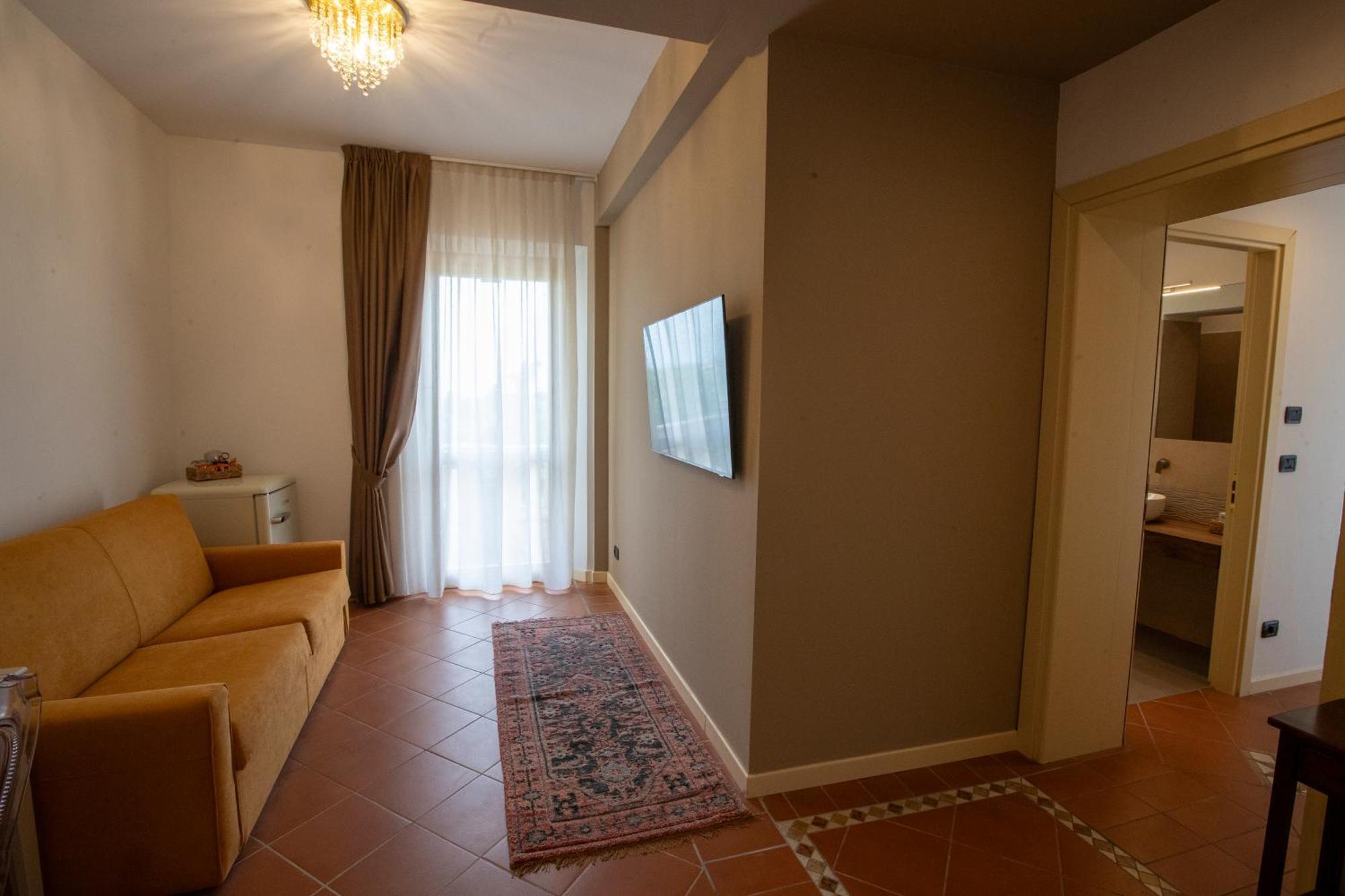 Albergo Cane Доцца Экстерьер фото