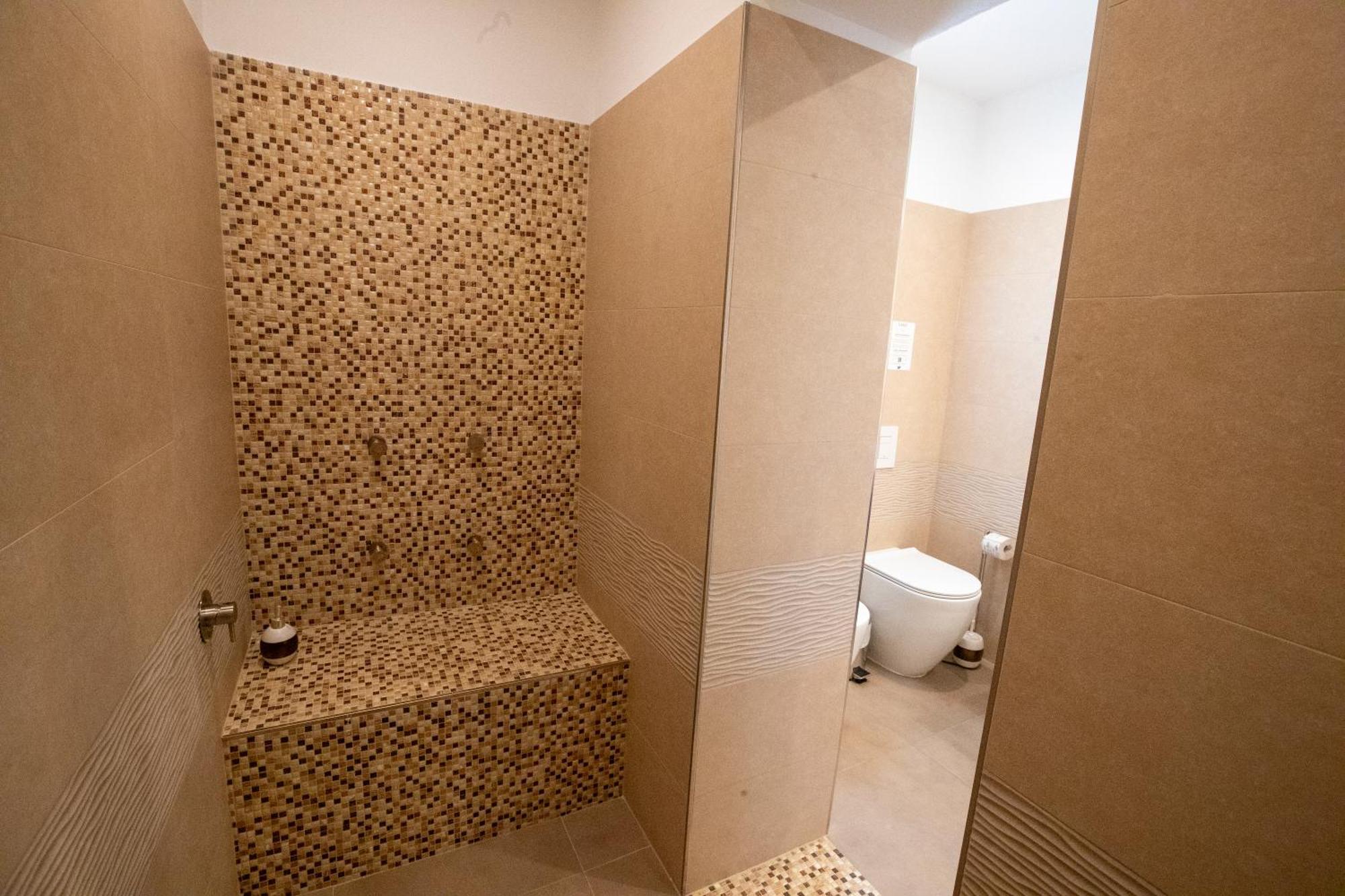 Albergo Cane Доцца Экстерьер фото